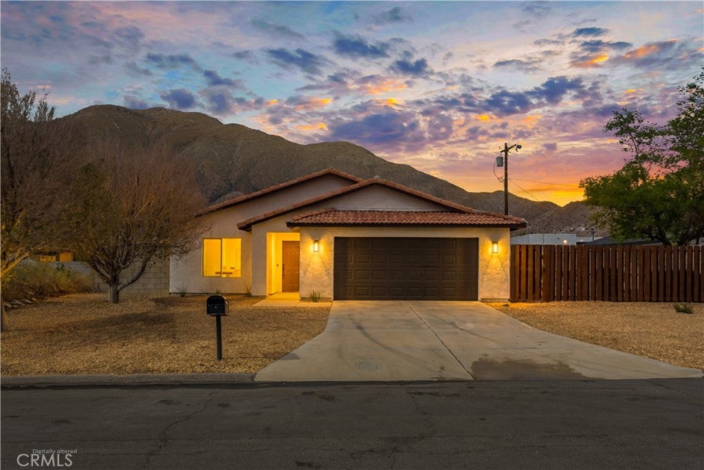 15781 Coral