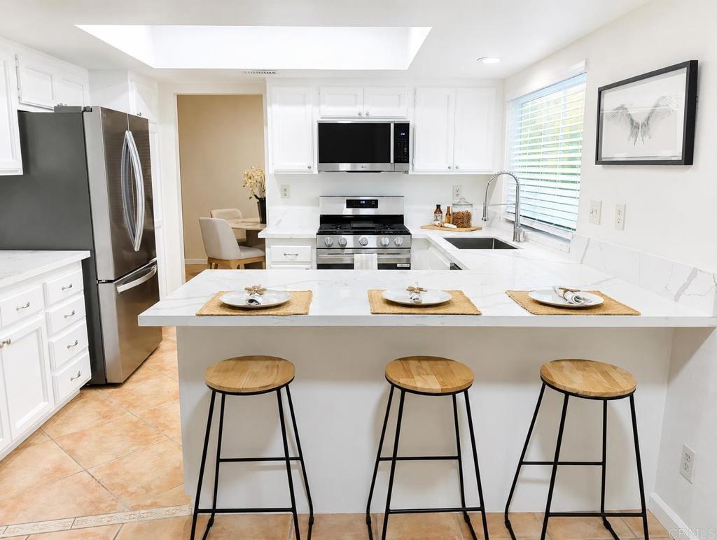 3444 Meadow View Drive