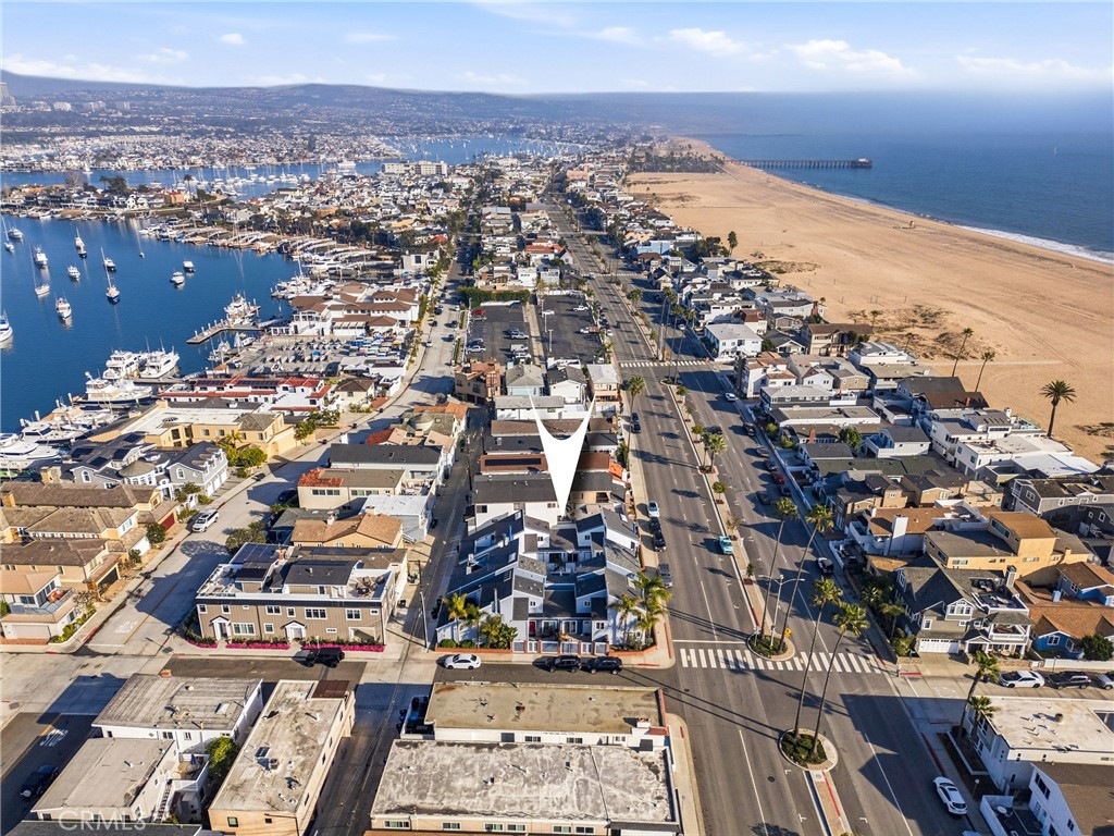 820 W Balboa Boulevard