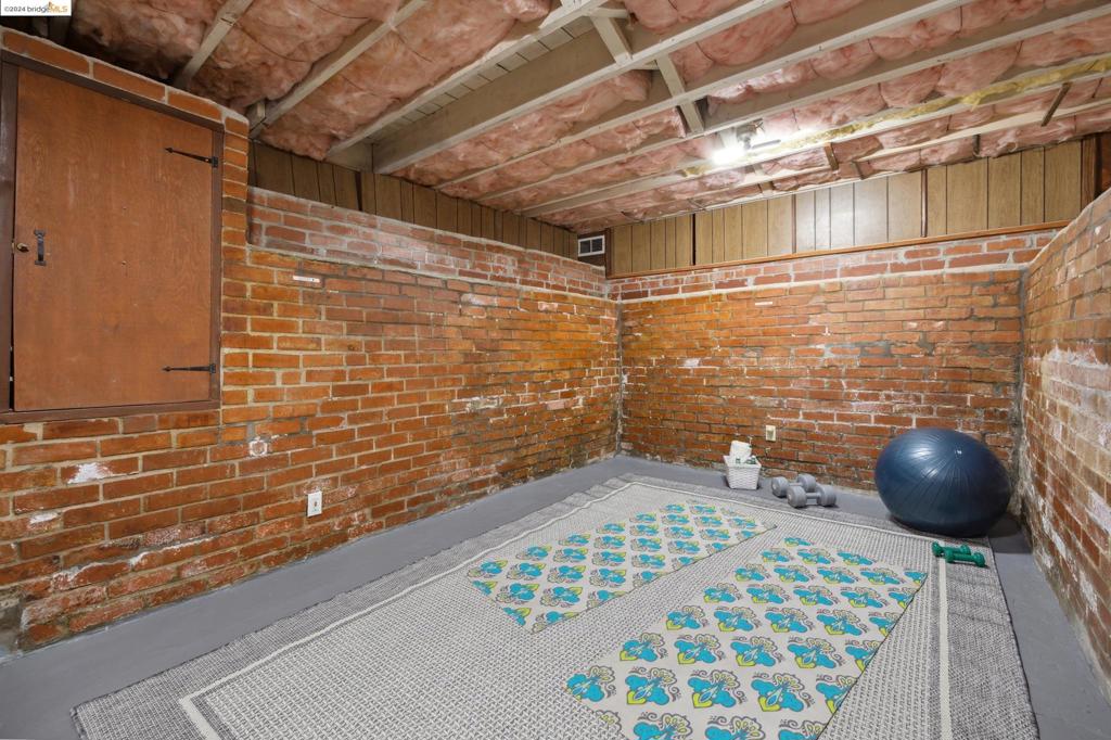 OAKMORE - Residential