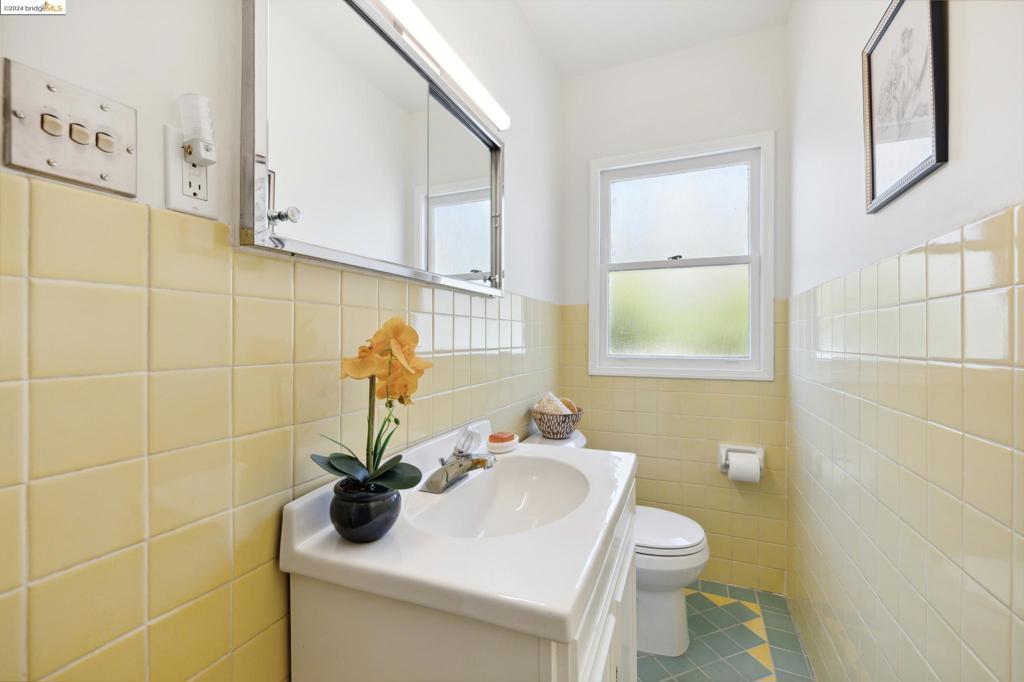 OAKMORE - Residential