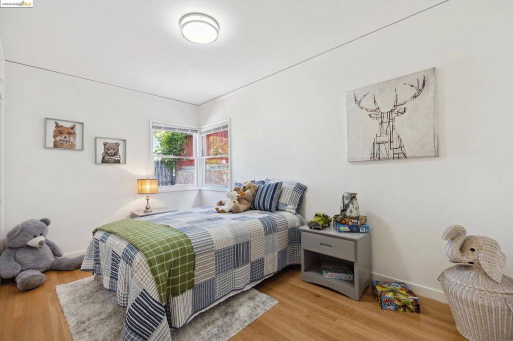 OAKMORE - Residential