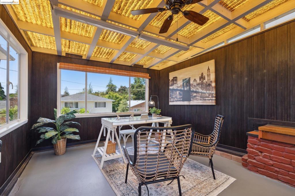 OAKMORE - Residential