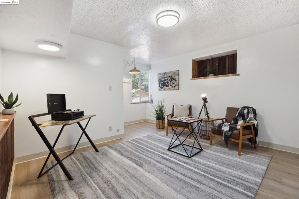 OAKMORE - Residential