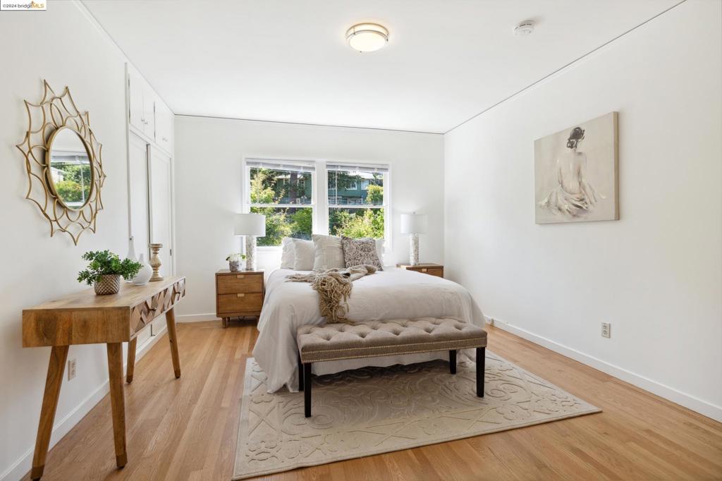 OAKMORE - Residential