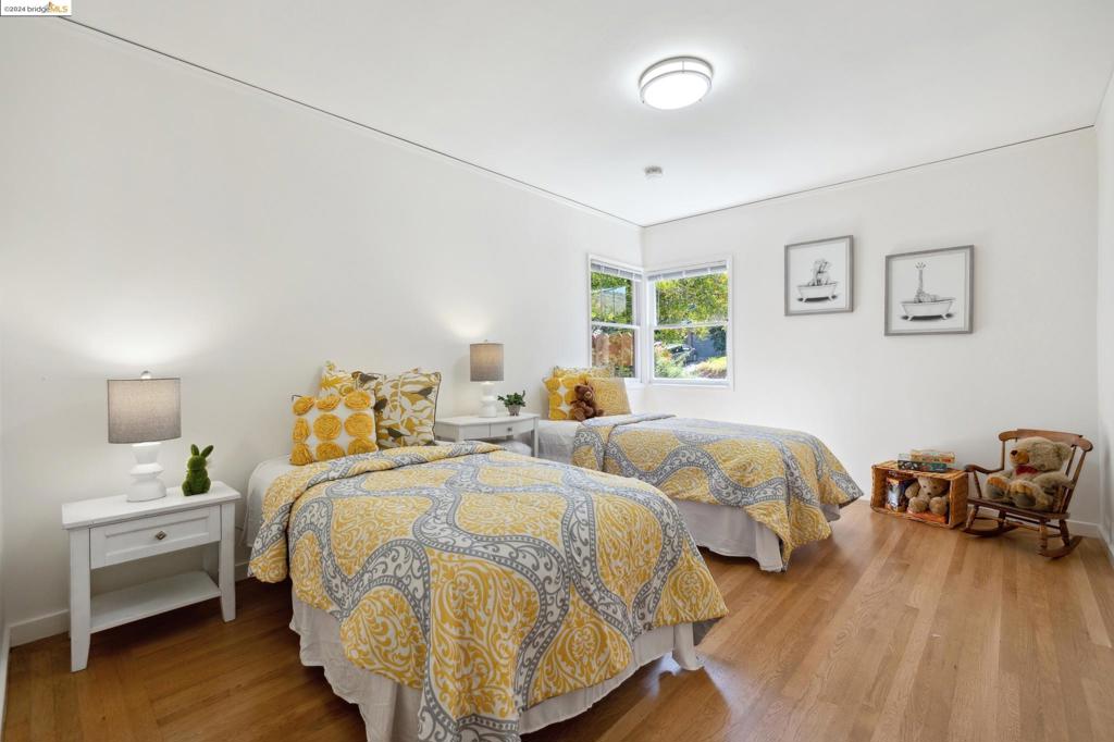 OAKMORE - Residential