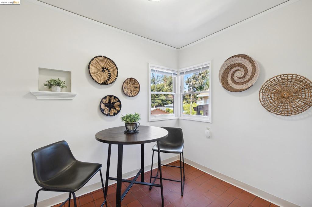 OAKMORE - Residential