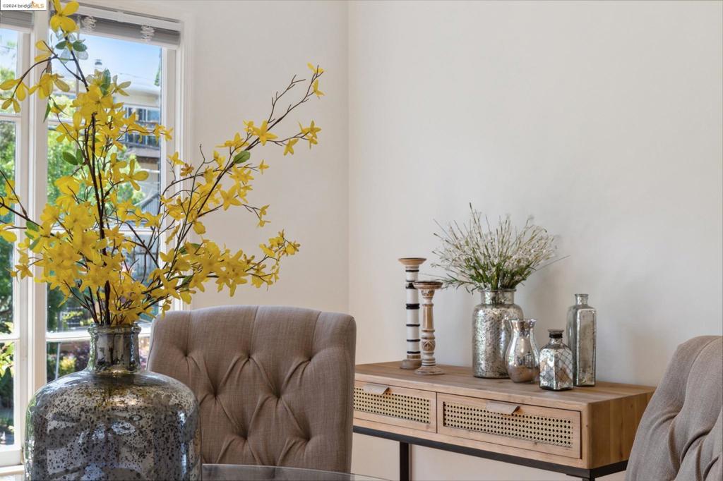 OAKMORE - Residential