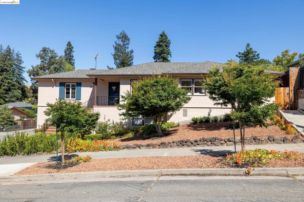 OAKMORE - Residential