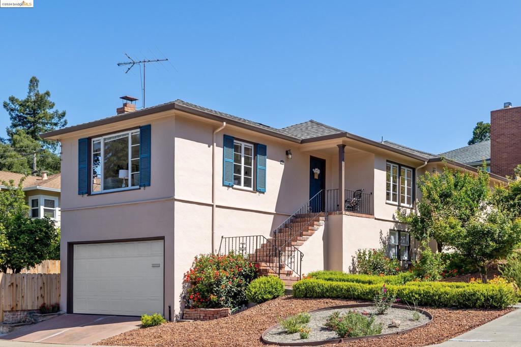 OAKMORE - Residential