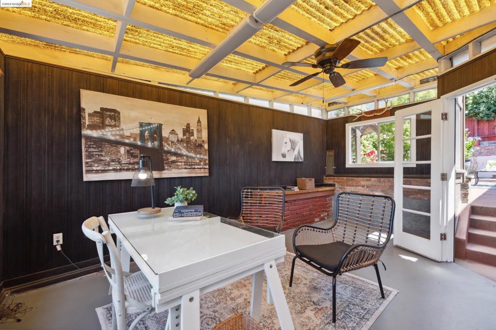 OAKMORE - Residential