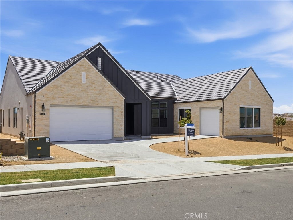 30018 N Avenida Sierra Madre