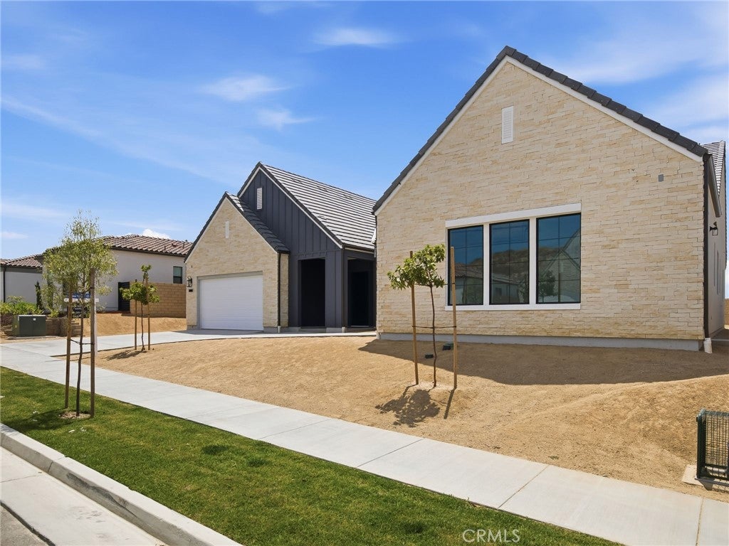 30018 N Avenida Sierra Madre