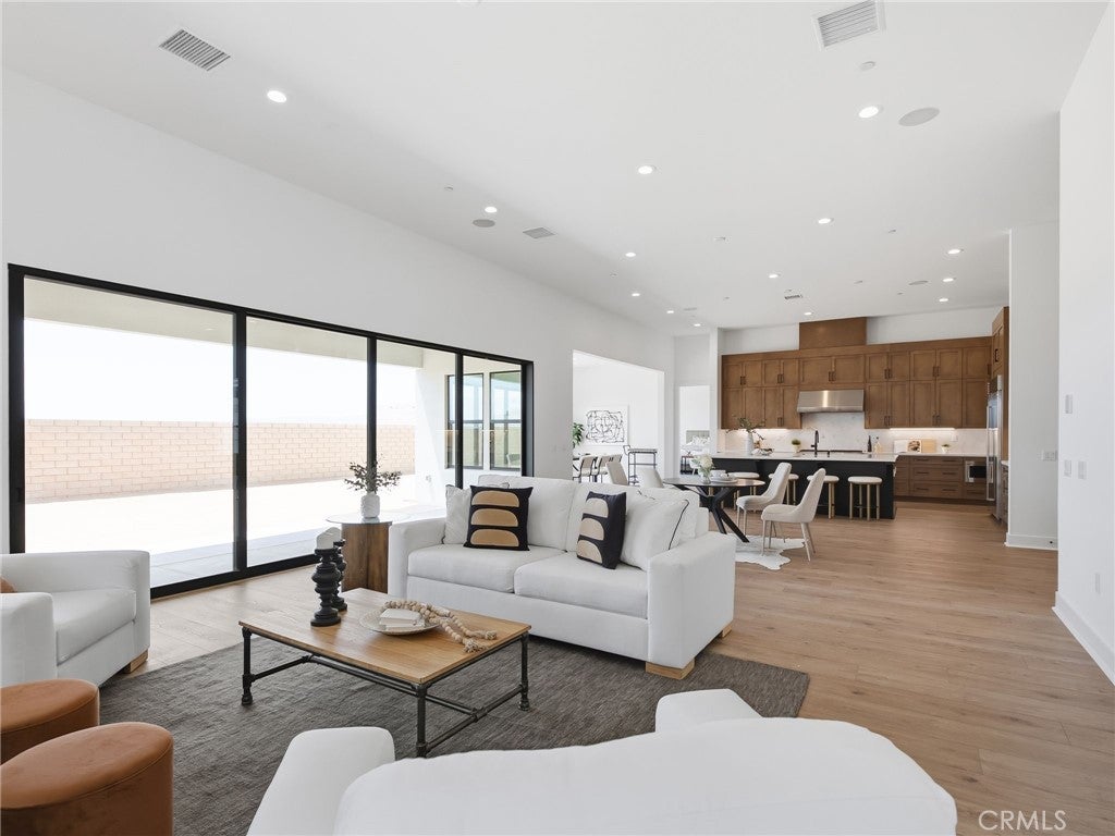 30018 N Avenida Sierra Madre