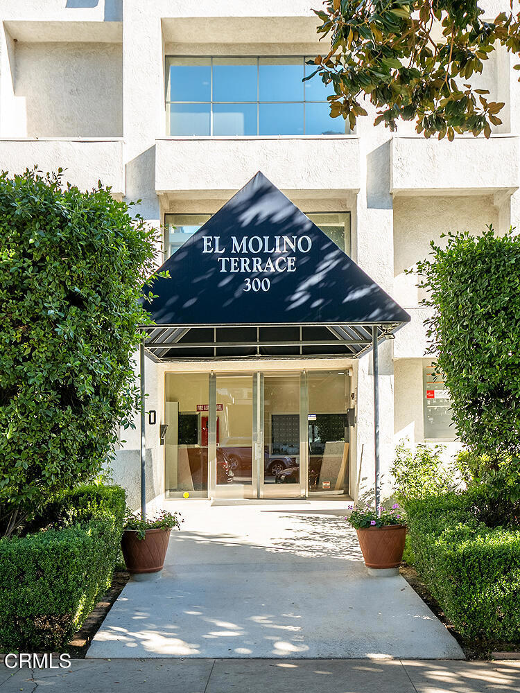 300 N El Molino Avenue 309