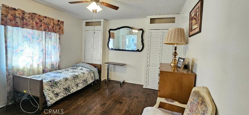 Properties 3 17441 Hiawatha Street