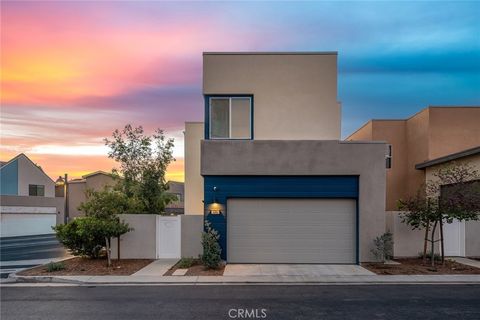 446 Chorus Irvine CA 92618