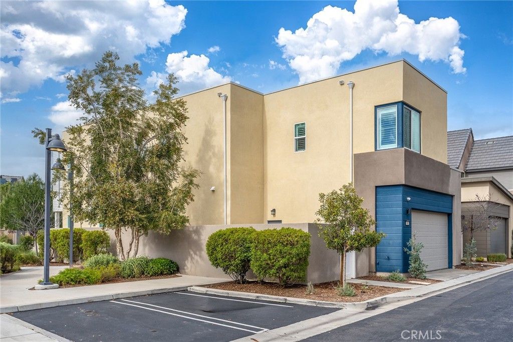 Photo of 446 Chorus, Irvine, CA 92618 (MLS # OC26038143)
