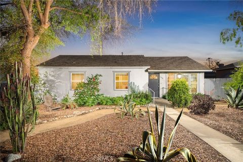 Photo of 1219 Winston Court, Upland, CA 91786 (MLS # CV26052229)