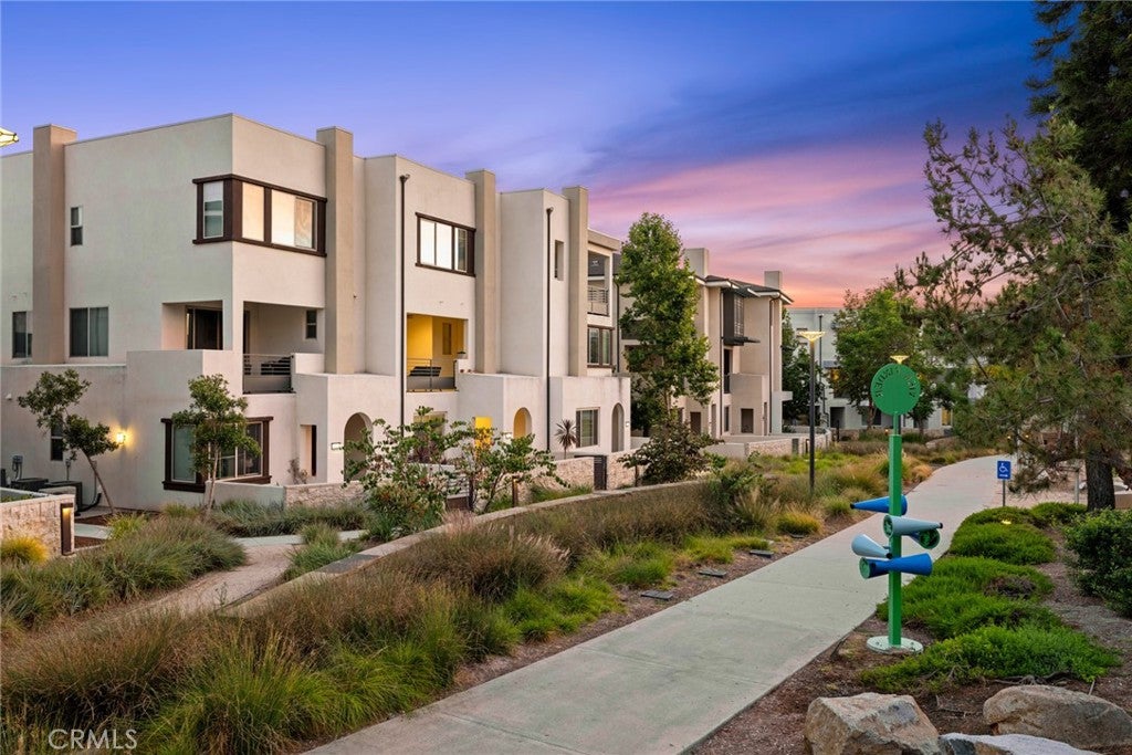 145 Episode, Irvine CA 92618