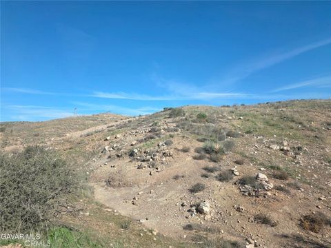 Photo of 105 E Avenue E, Lancaster, CA 93535 (MLS # SR26071726)