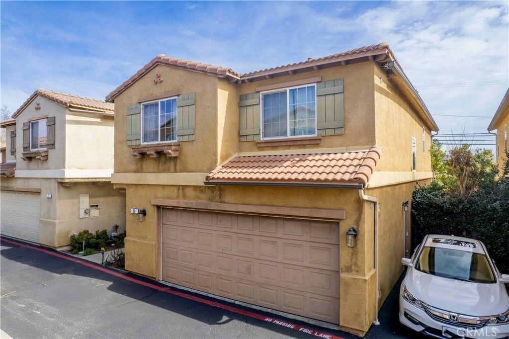 Photo of 9427 Lemona Avenue #20, Northridge, CA 91343 (MLS # SR26035880)