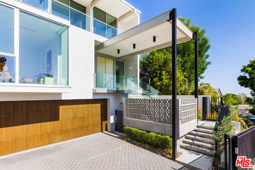 Properties 1 2650 Creston Drive