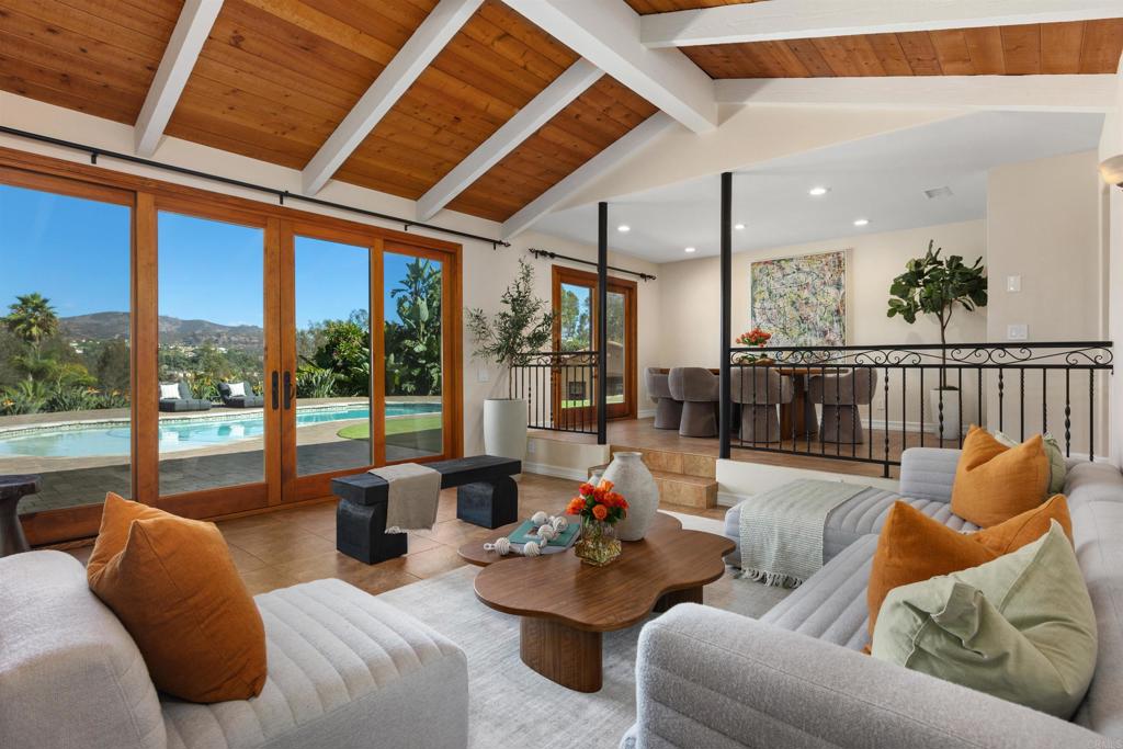 17543 Rancho del Rio