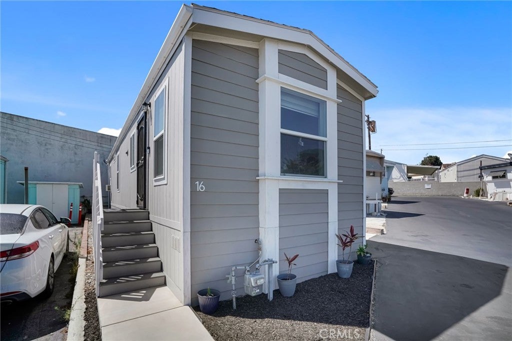 2355 Lomita Blvd 16