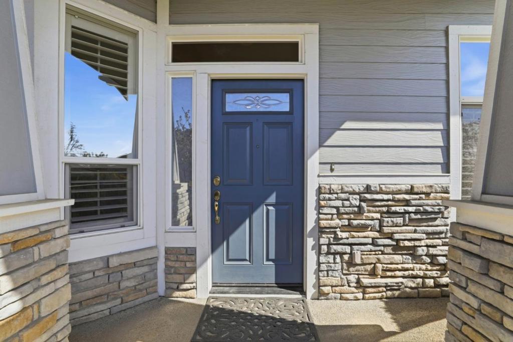 9015 Village View Drive