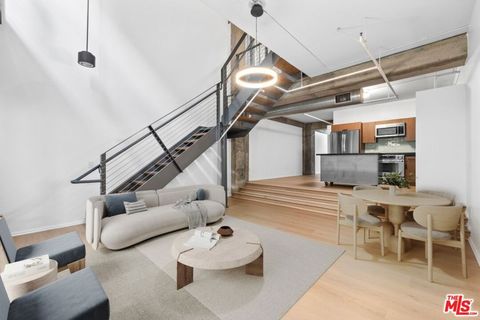 Photo of 510 S Hewitt Street #104, Los Angeles, CA 90013 (MLS # 25554107)