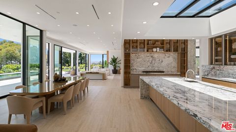 Photo of 365 Trousdale Place, Beverly Hills, CA 90210 (MLS # 26663309)