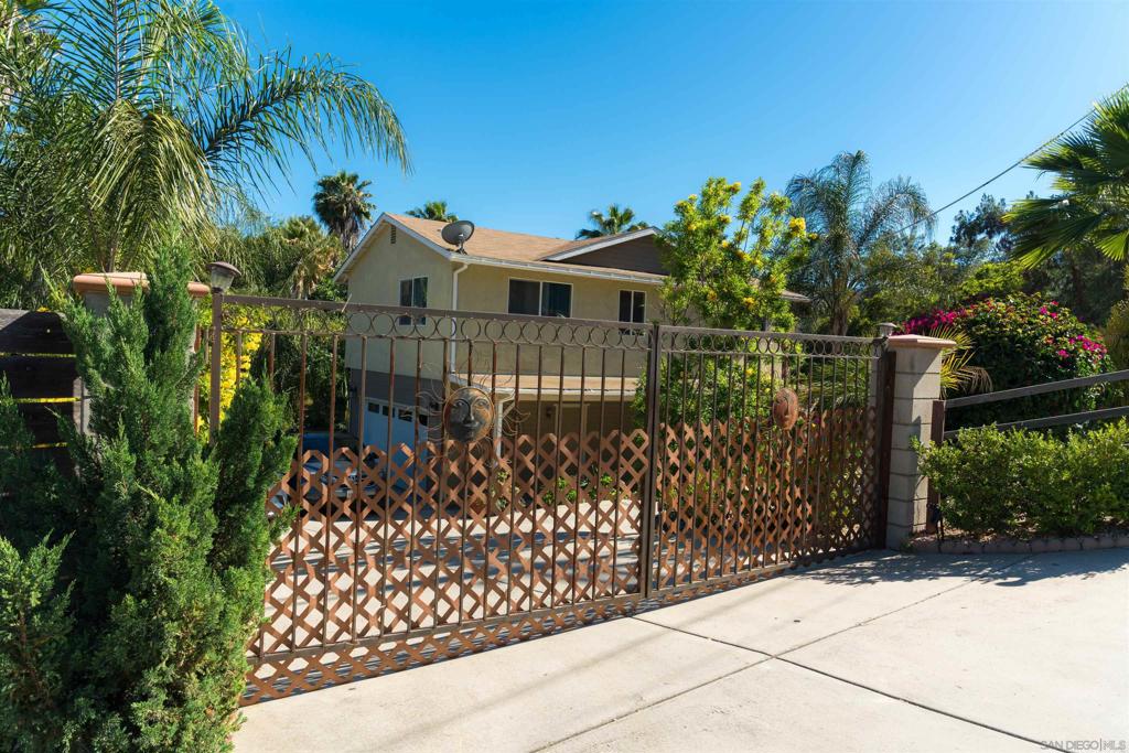 10179 Canyon Dr