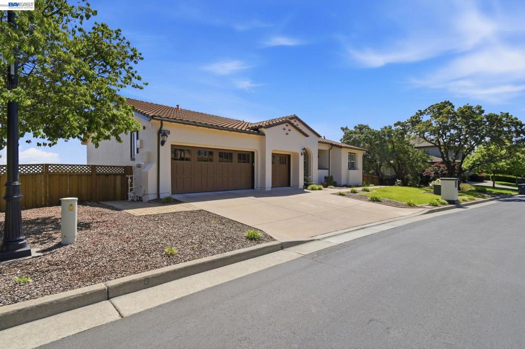 5322 Carole Ridge Ct.