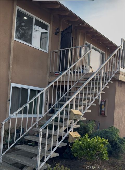 Photo of 16931 Gothard St #3, Huntington Beach, CA 92647 (MLS # OC26084446)