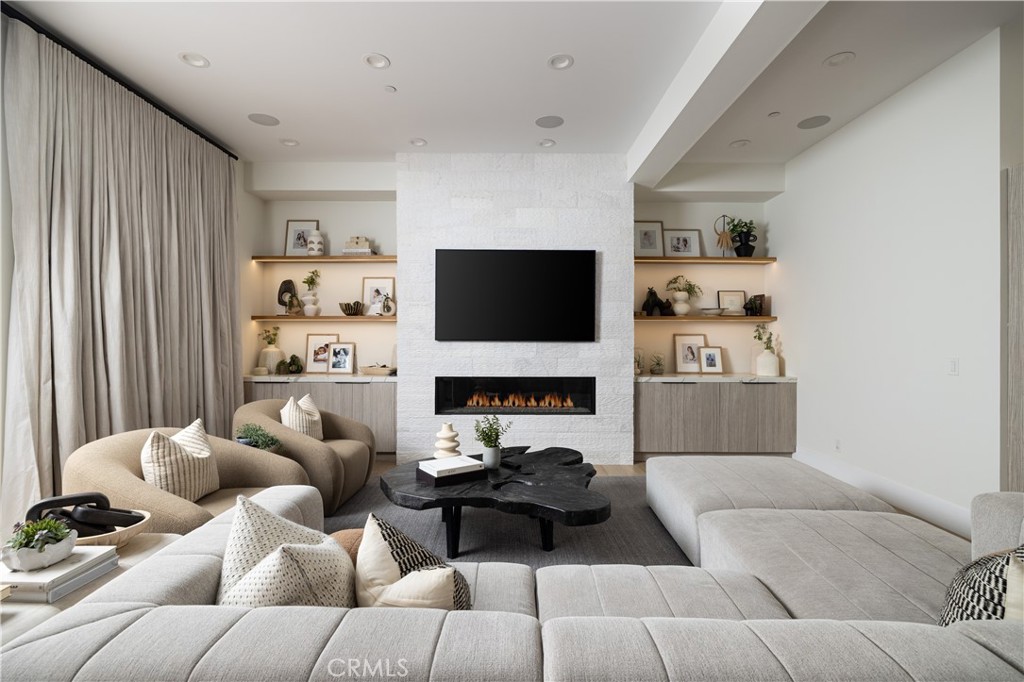 Harbor Highlands II (HH02) - Residential Lease