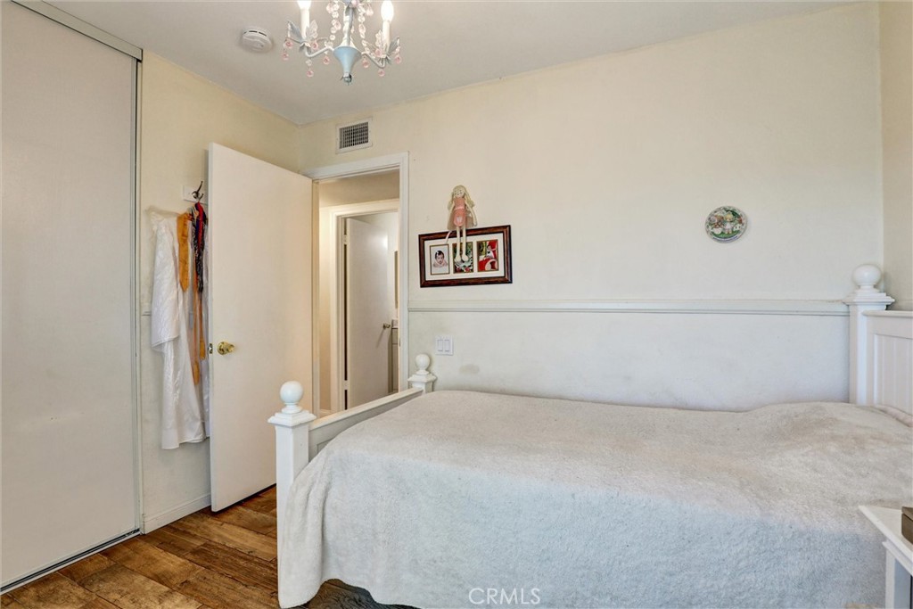 Aliso Villas (AV) - Residential