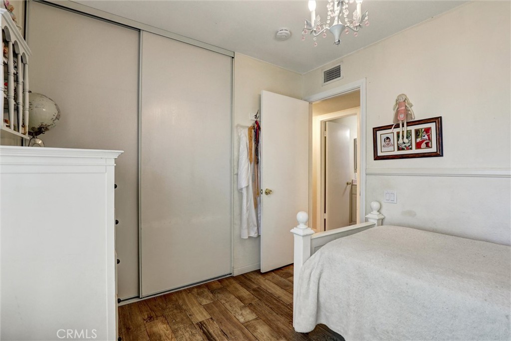 Aliso Villas (AV) - Residential