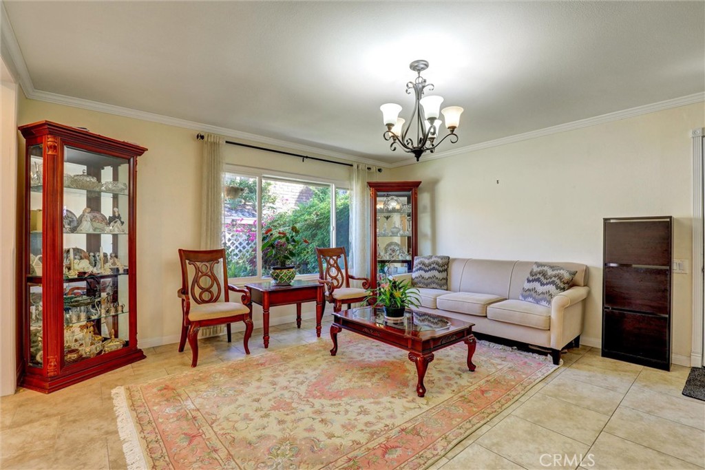 Aliso Villas (AV) - Residential