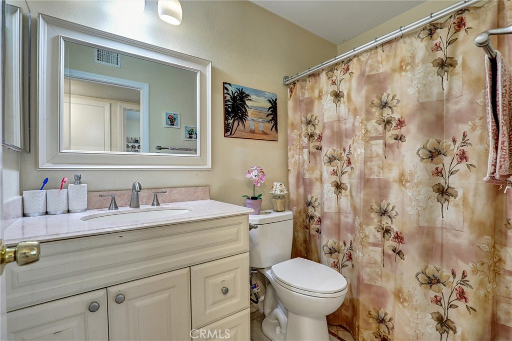 Aliso Villas (AV) - Residential