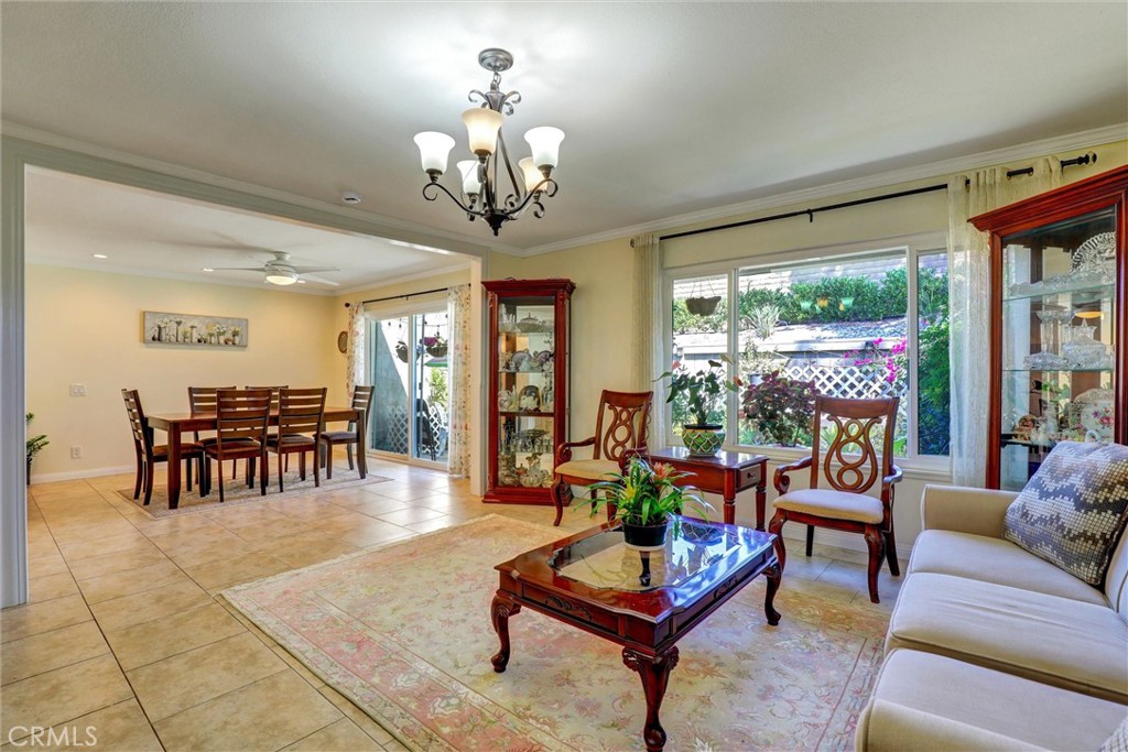 Aliso Villas (AV) - Residential