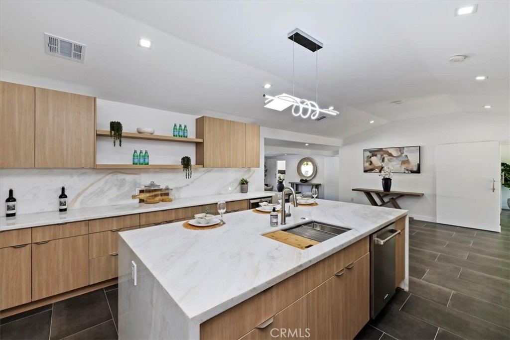 Tahquitz River Estates (33510) - Residential