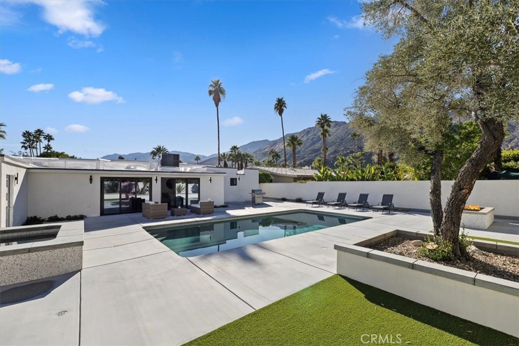 Tahquitz River Estates (33510) - Residential