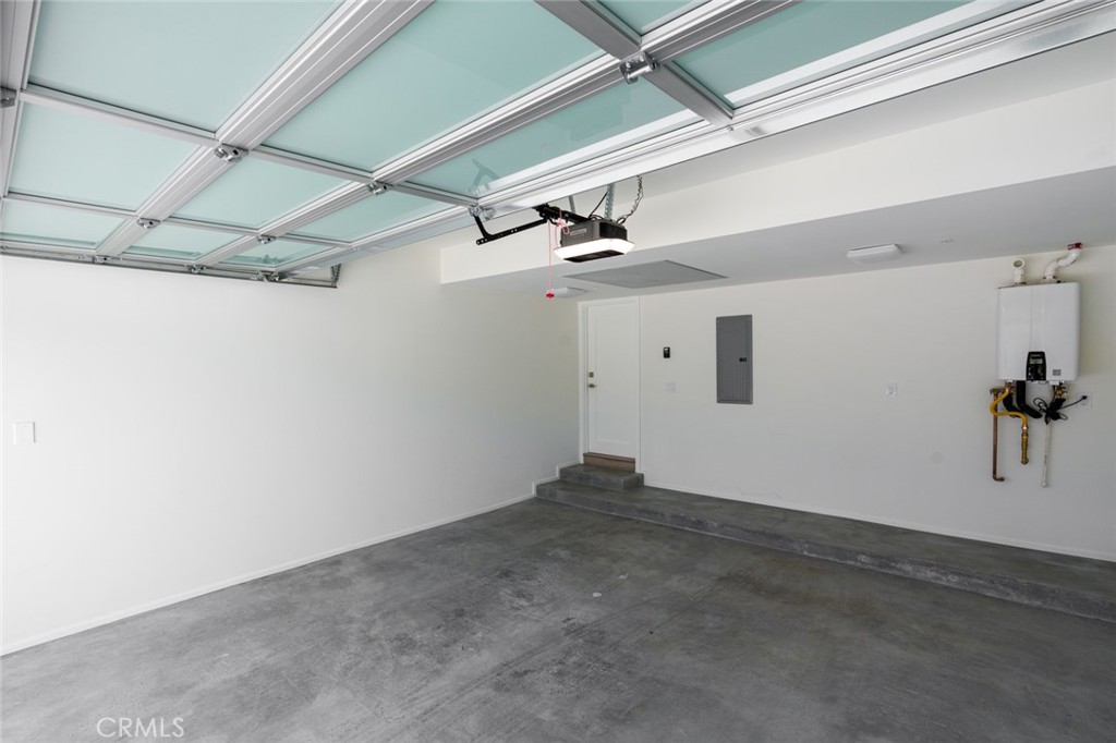 Corona Highlands (CORH) - Residential Lease