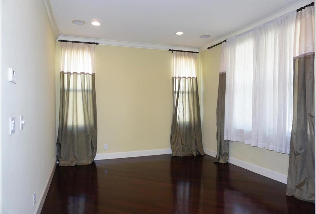 1710 Salamoni Court