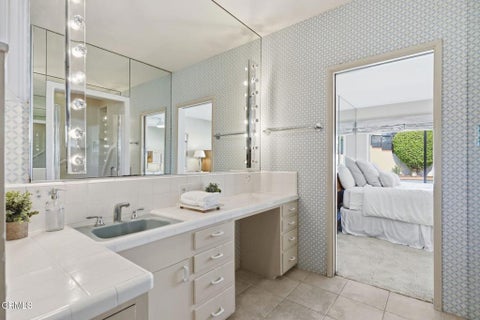 Tiny photo for 3410 Fairmont Drive, Ventura, CA 93003 (MLS # V1-38885)