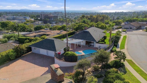 Tiny photo for 3410 Fairmont Drive, Ventura, CA 93003 (MLS # V1-38885)