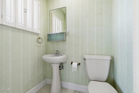 Tiny photo for 3410 Fairmont Drive, Ventura, CA 93003 (MLS # V1-38885)