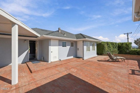 Tiny photo for 3410 Fairmont Drive, Ventura, CA 93003 (MLS # V1-38885)