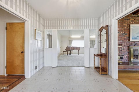 Tiny photo for 3410 Fairmont Drive, Ventura, CA 93003 (MLS # V1-38885)